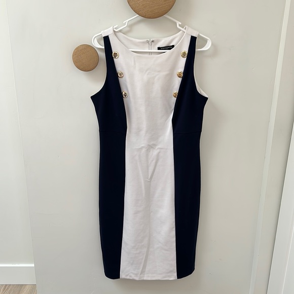 Sharagano Navy Blue and White Shift Dress with Gold Button Detail.Flattering Fit - Picture 3 of 9